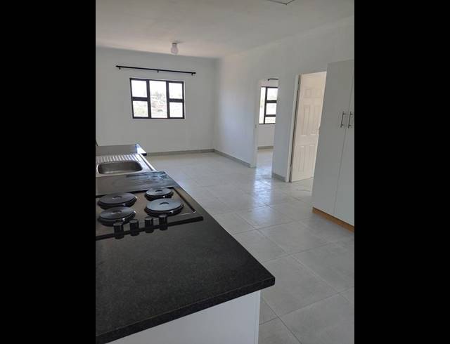 2 BEDROOM PROPERTY TO RENT IN NEWLANDS WEST